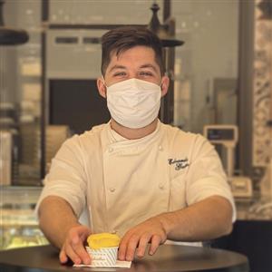 Gelateria Laboratorio: una fresca ondata di creatività e idee con il gelatiere Edoardo Gatto